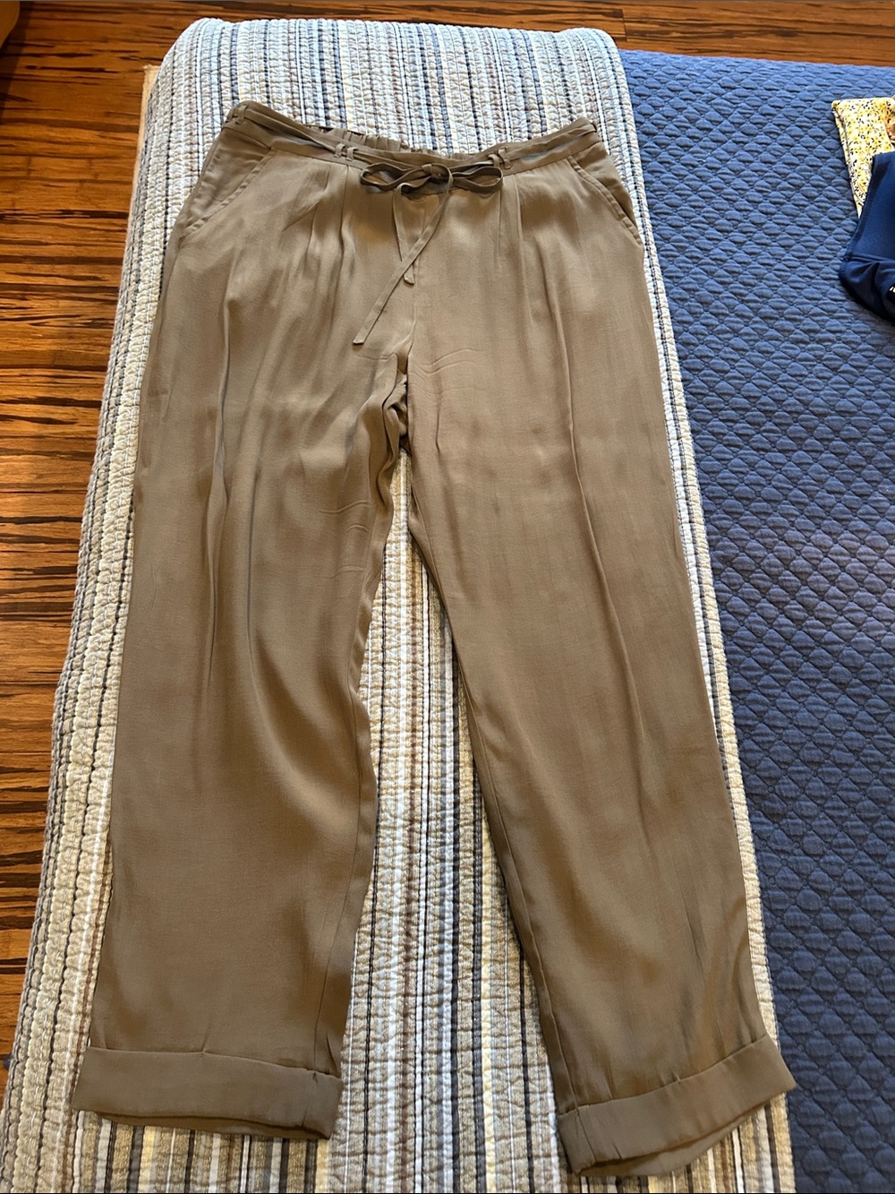 Lucky Brand Women's Belted Chinos in Olive Brown